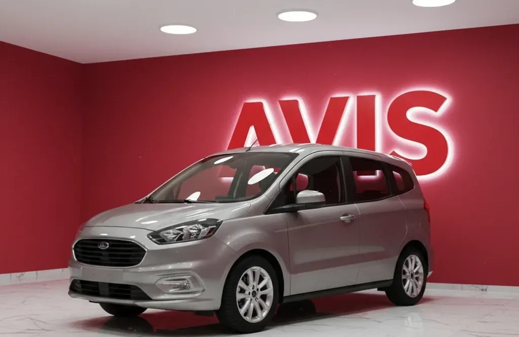 Ford Tourneo ticari araç kiralama modeli